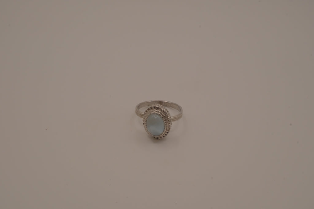 Sarah Coventry blue cabochon ring