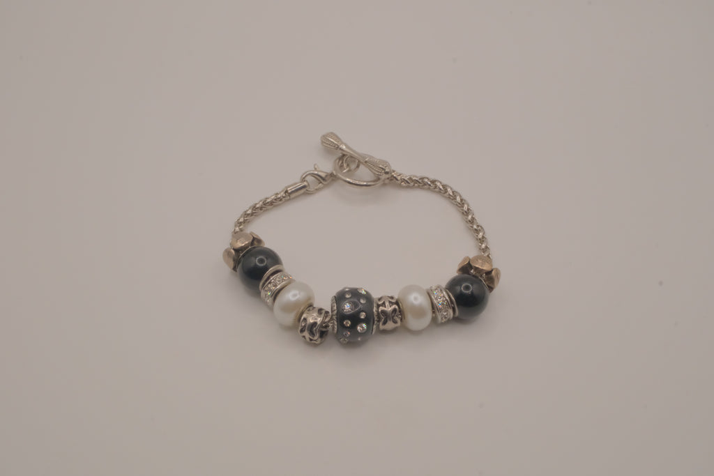 European-style black and white charm bracelet