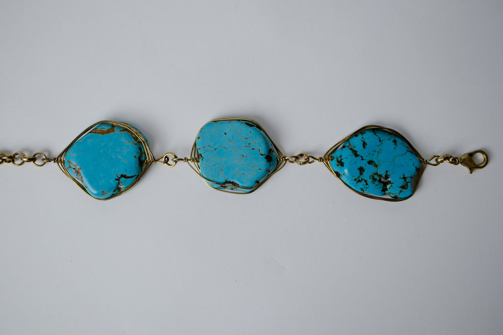Vintage Hancrafted Plunder Turquoise Stone Bracelet