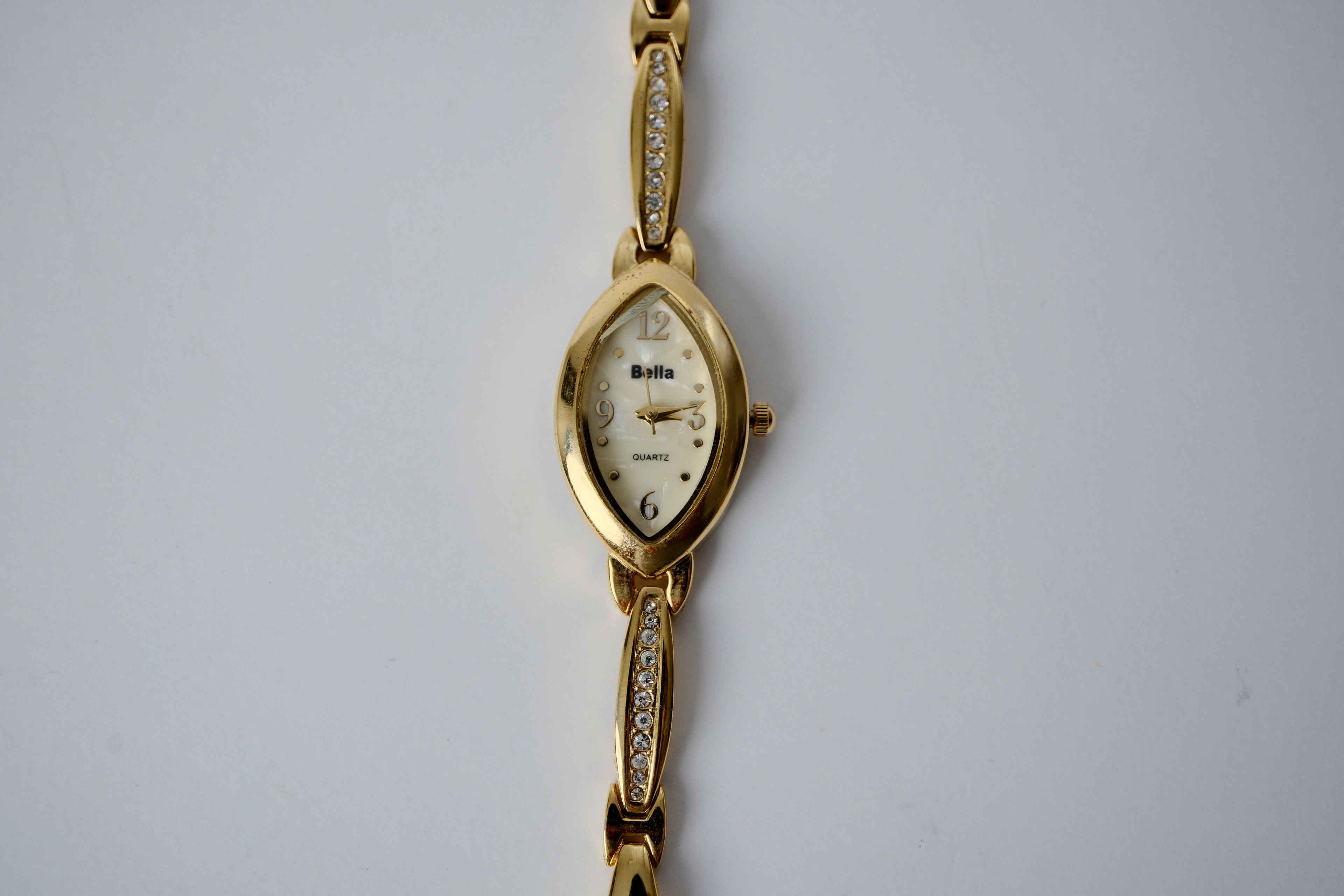 Vintage Bella Gold Dainty Watch
