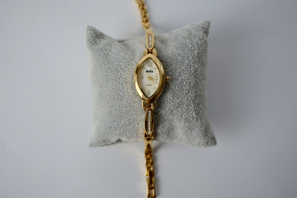 Vintage Bella Gold Dainty Watch