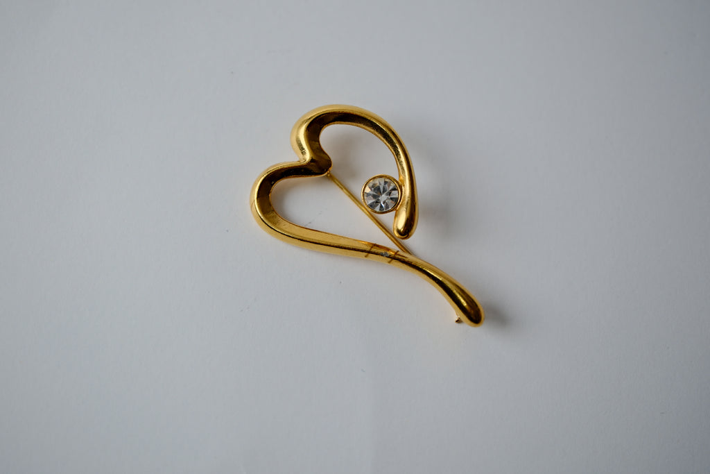 Vintage Open Gold Toned Heart brooch