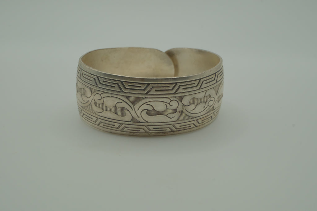 Vintage tribal silver-toned cuff bracelet