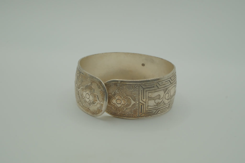 Vintage tribal silver-toned cuff bracelet