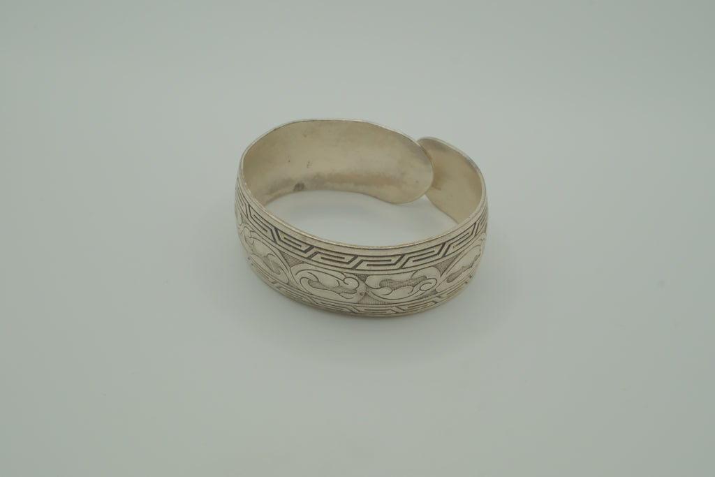 Vintage tribal silver-toned cuff bracelet