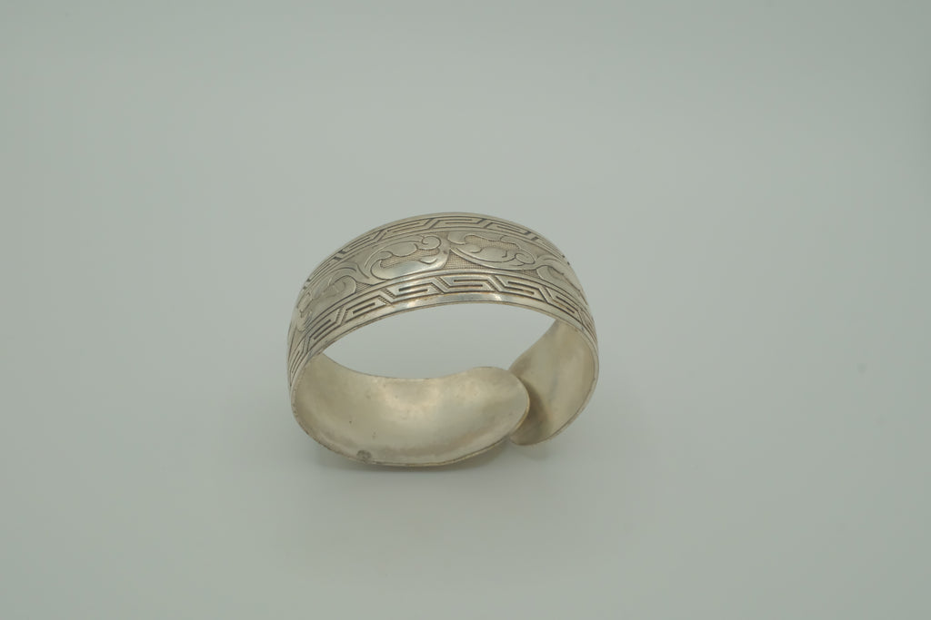 Vintage tribal silver-toned cuff bracelet