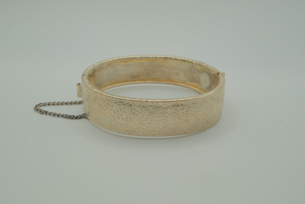 Vintage hinged bangle bracelet