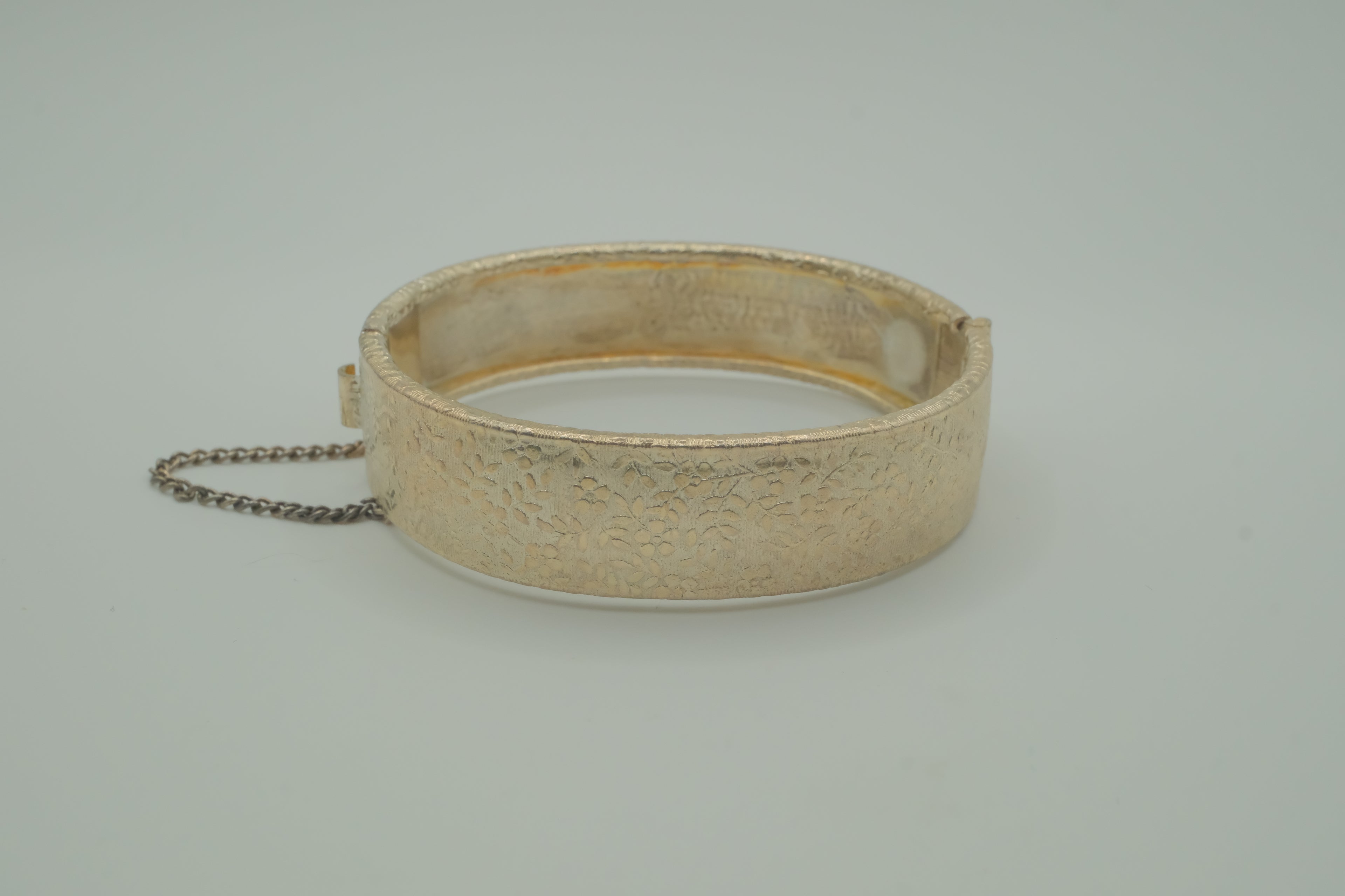 Vintage hinged bangle bracelet