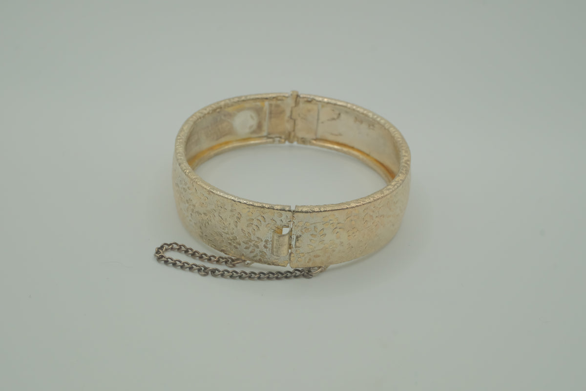Vintage hinged bangle bracelet