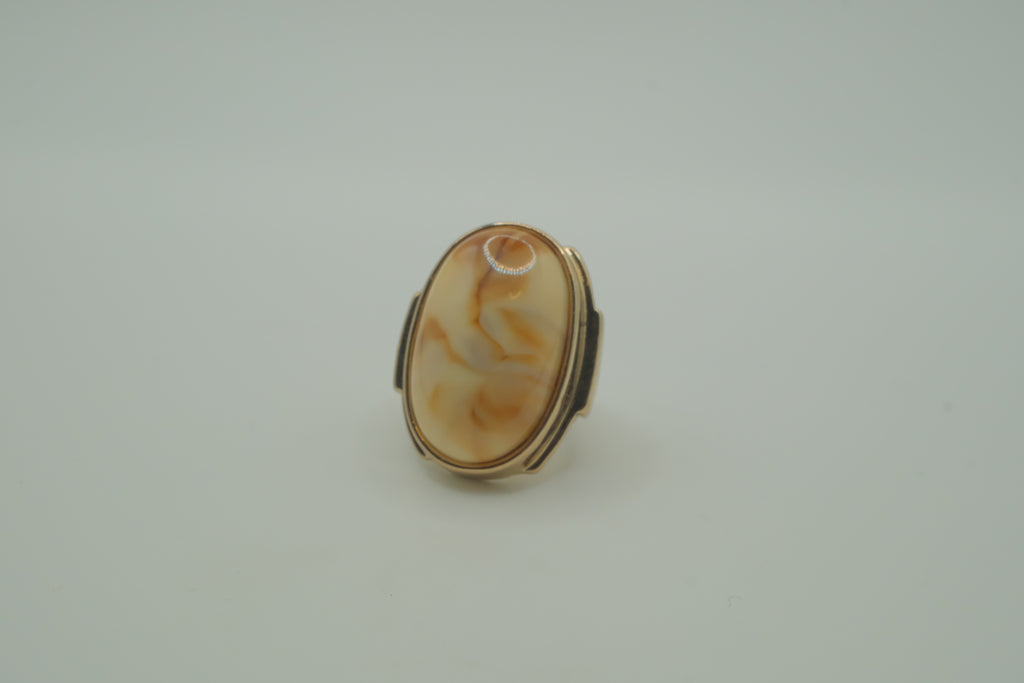 Vintage oval Baltic amber ring