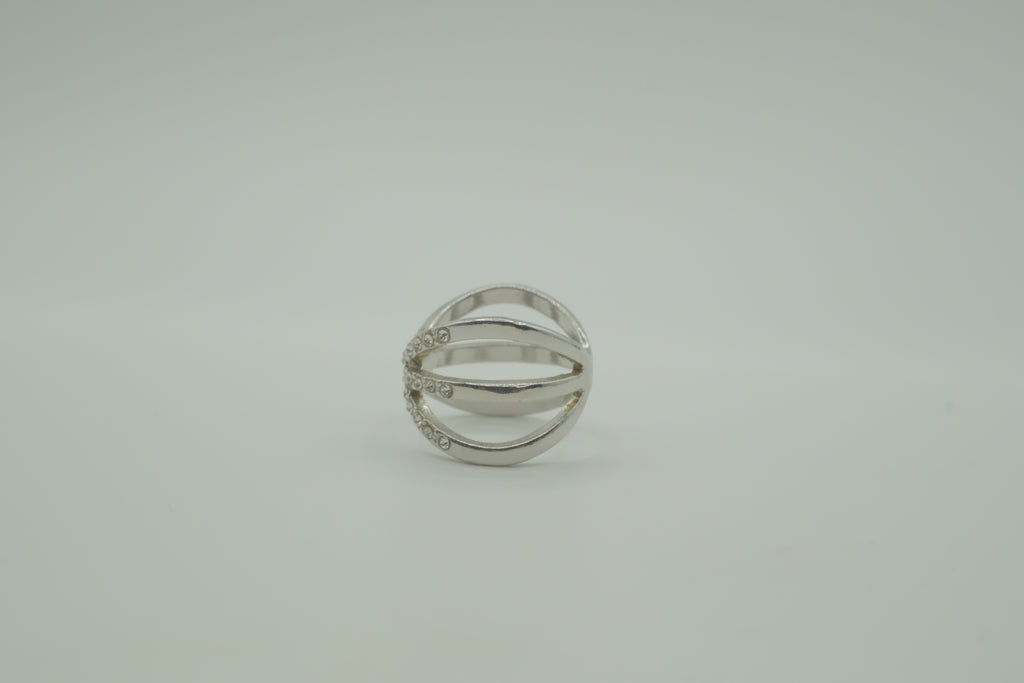 Multi-strand criss-cross statement ring