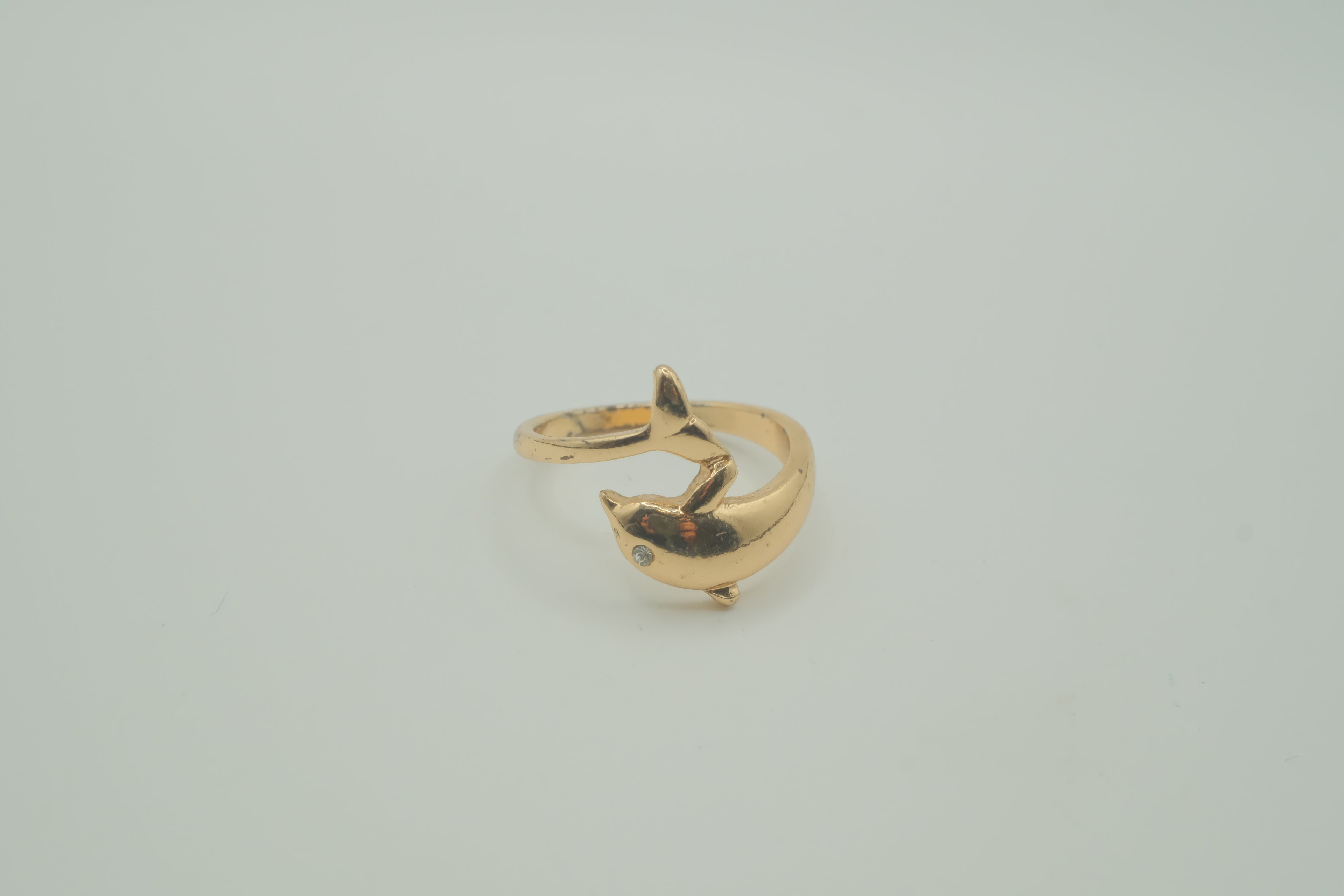 Vintage gold dolphin bypass ring