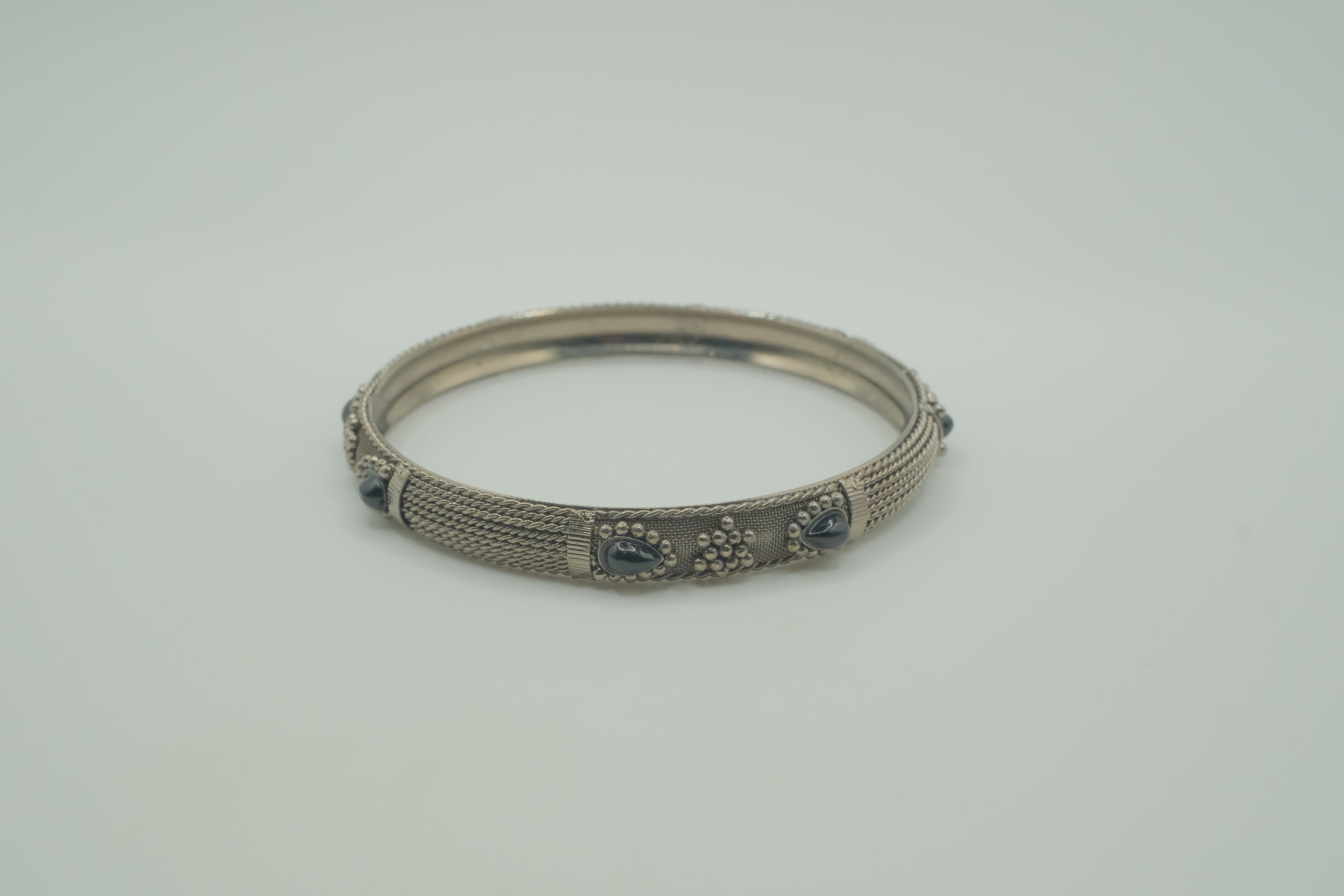 Vintage Rope design hinged bangle bracelet