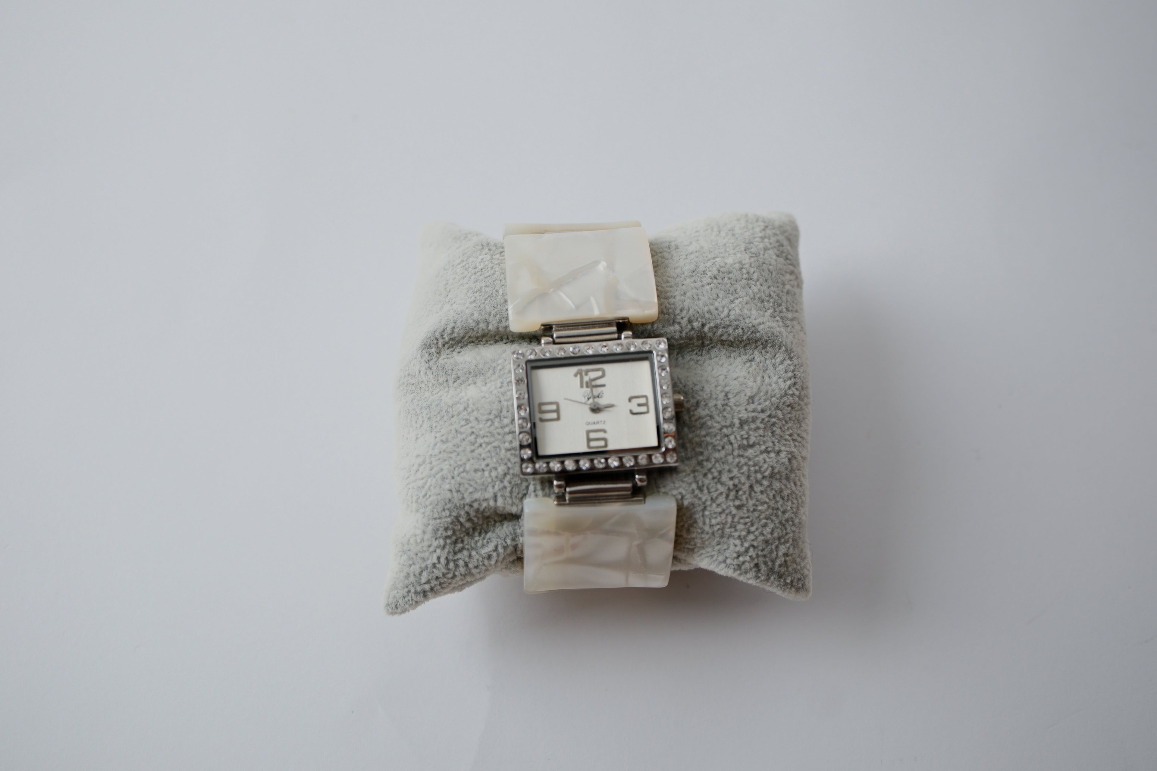 Vintage White natural stone Watch