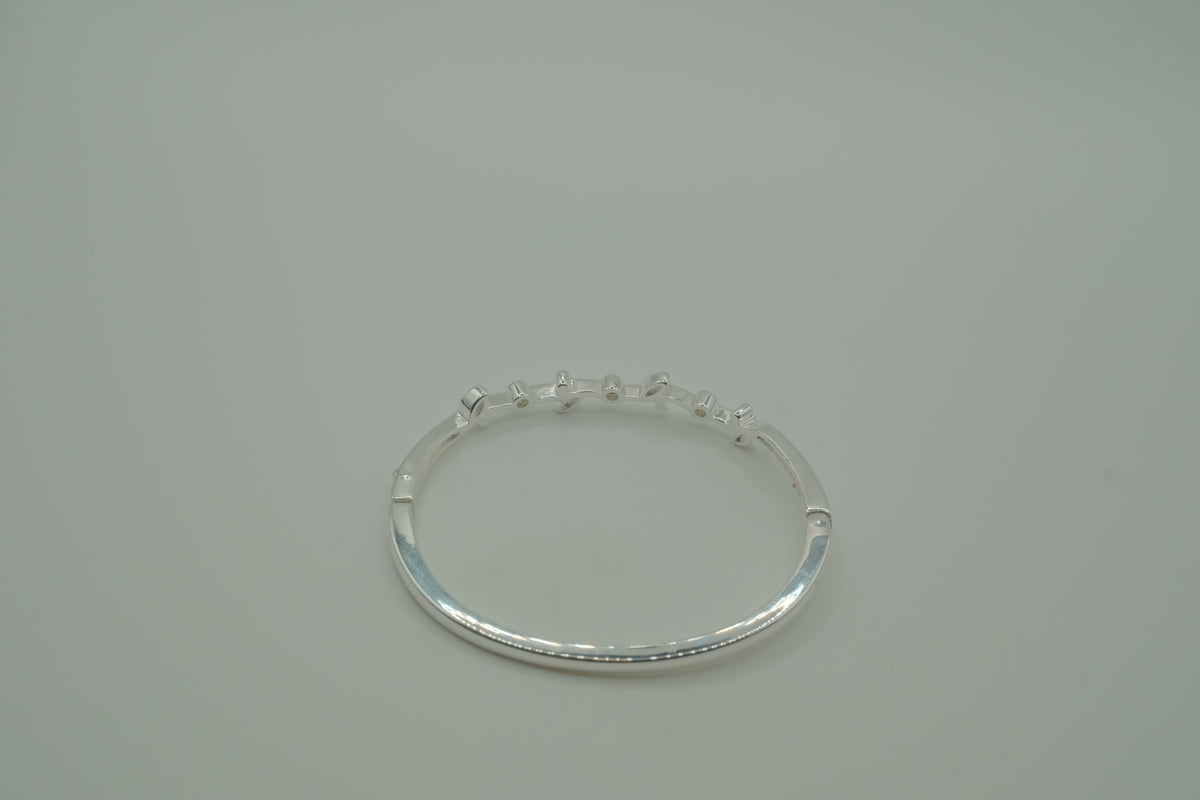 Vine and leaf bangle bracelet&nbsp;