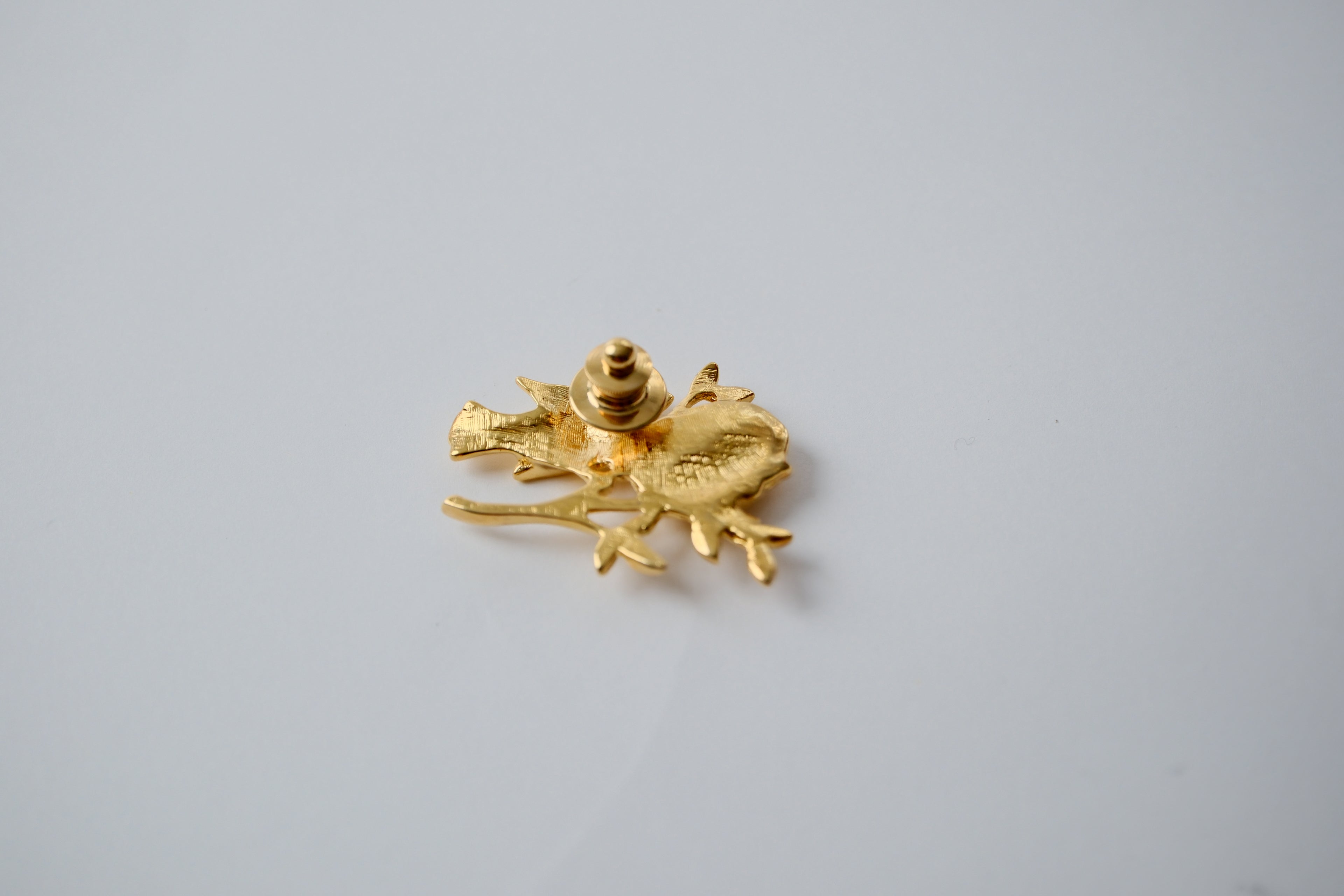 Vintage Avon Bird and Nest Brooch Pin