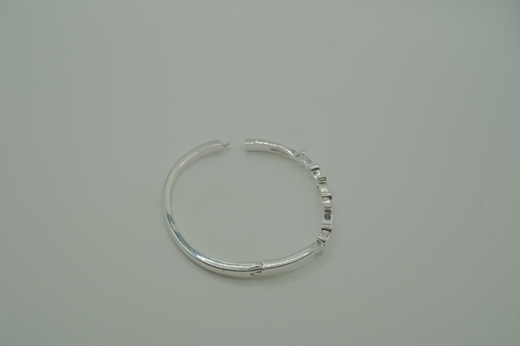 Vine and leaf bangle bracelet&nbsp;