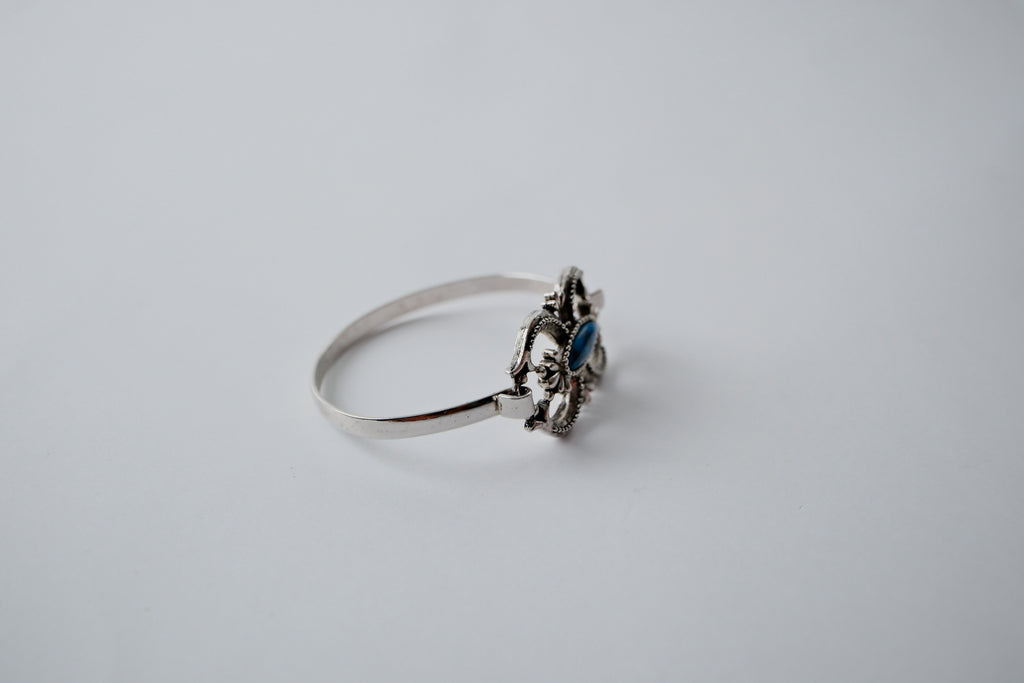 Blue Cloud design with faux turquoise and silvertone bangle
