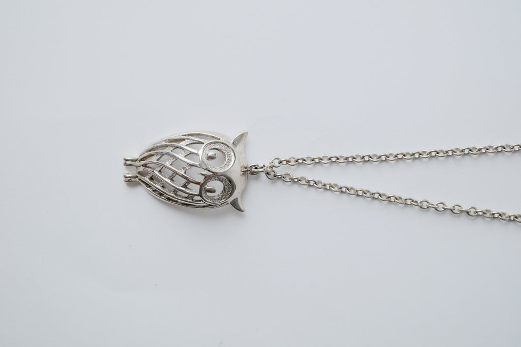 Vintage owl pendant necklace