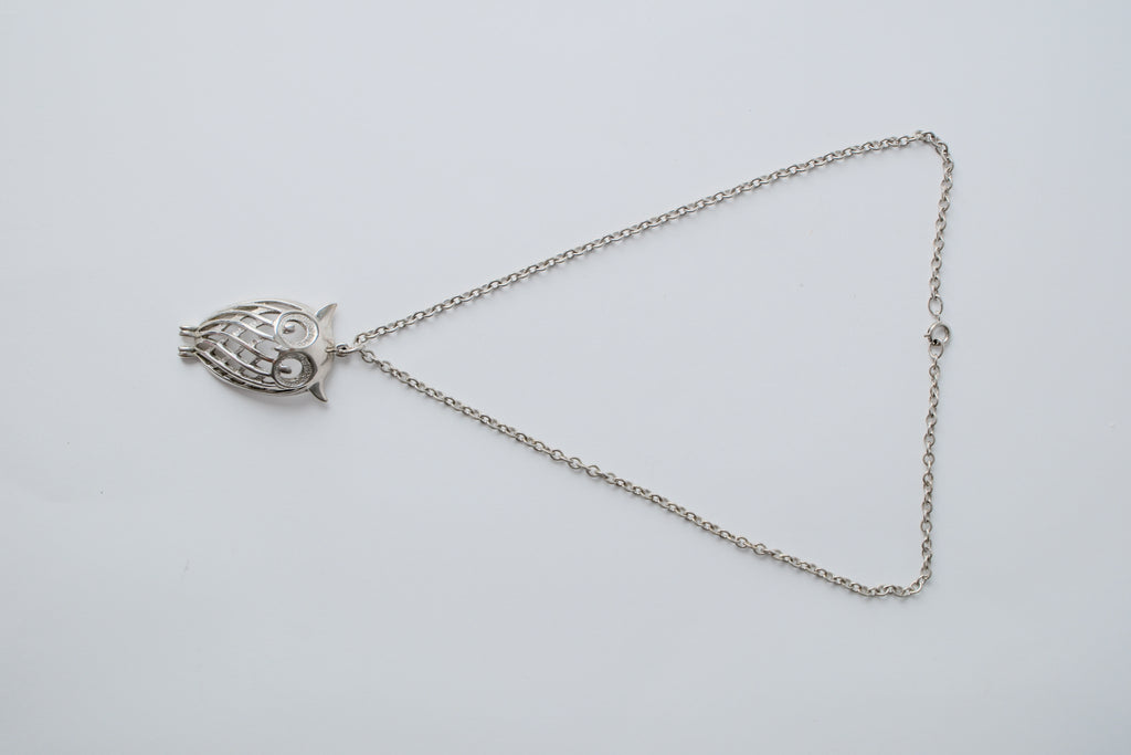 Vintage owl pendant necklace