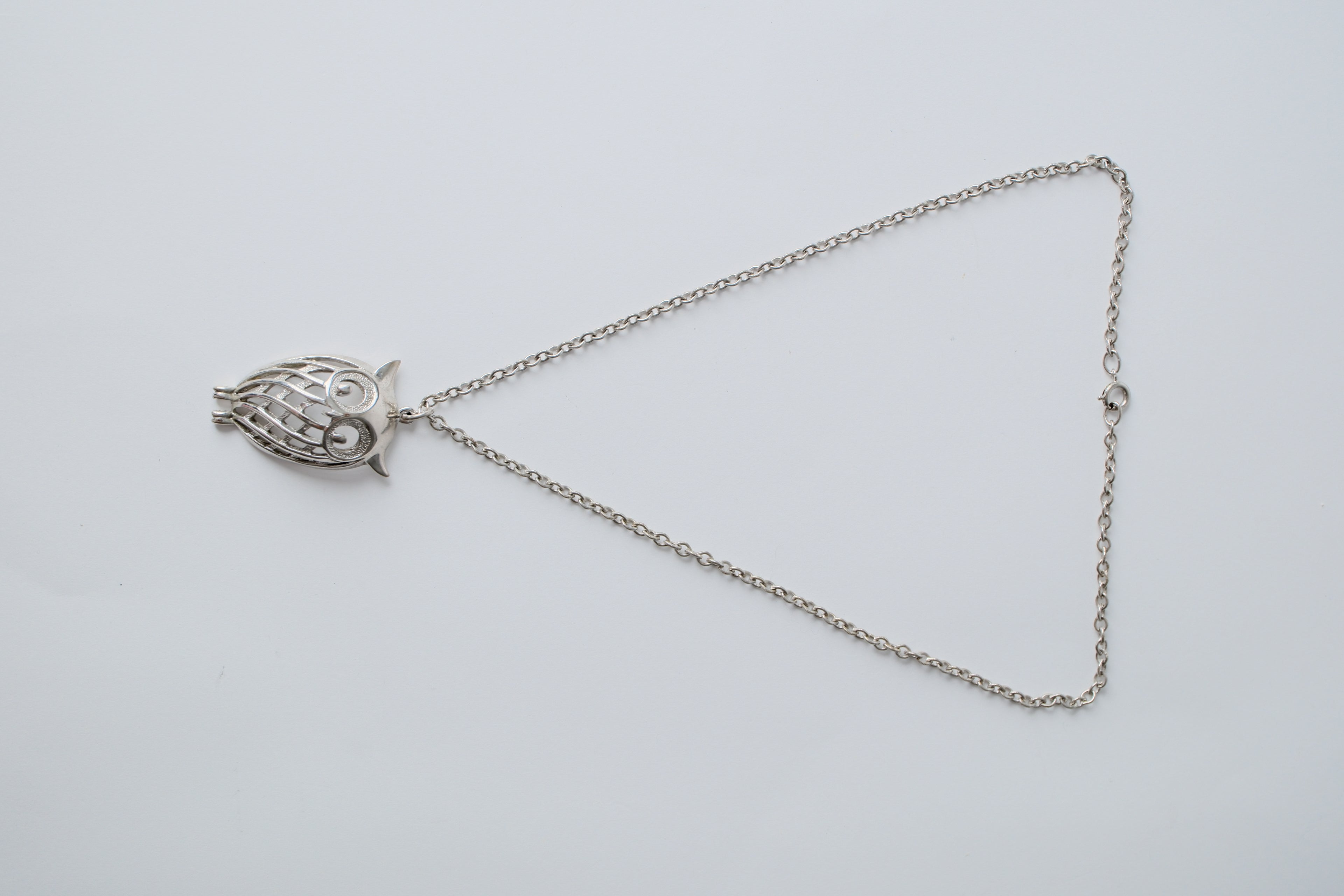 Vintage owl pendant necklace