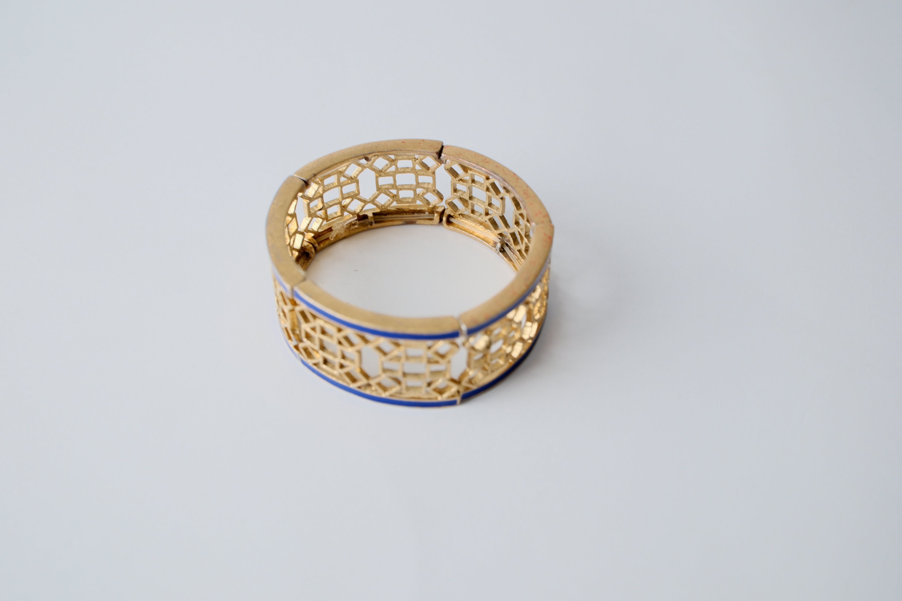 Lia Sophia gold toned stretchy Bangle