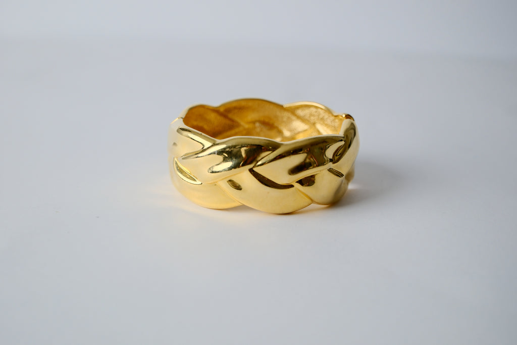 Vintage Gold toned Braided bracelet