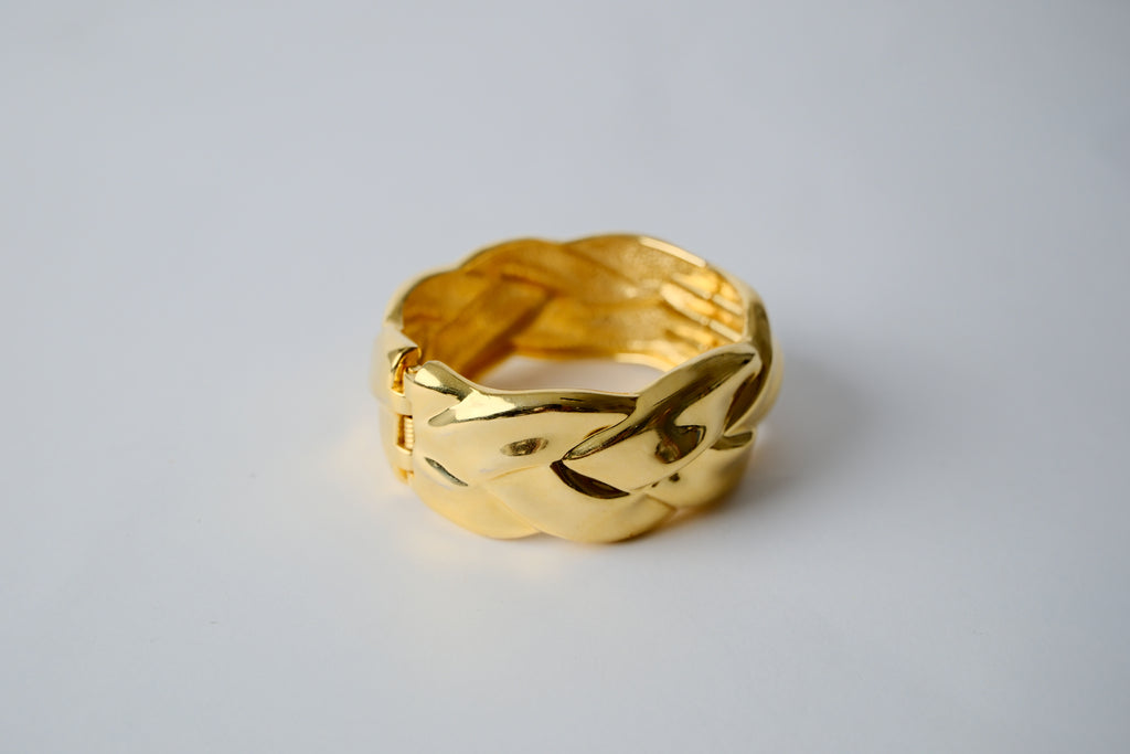 Vintage Gold toned Braided bracelet