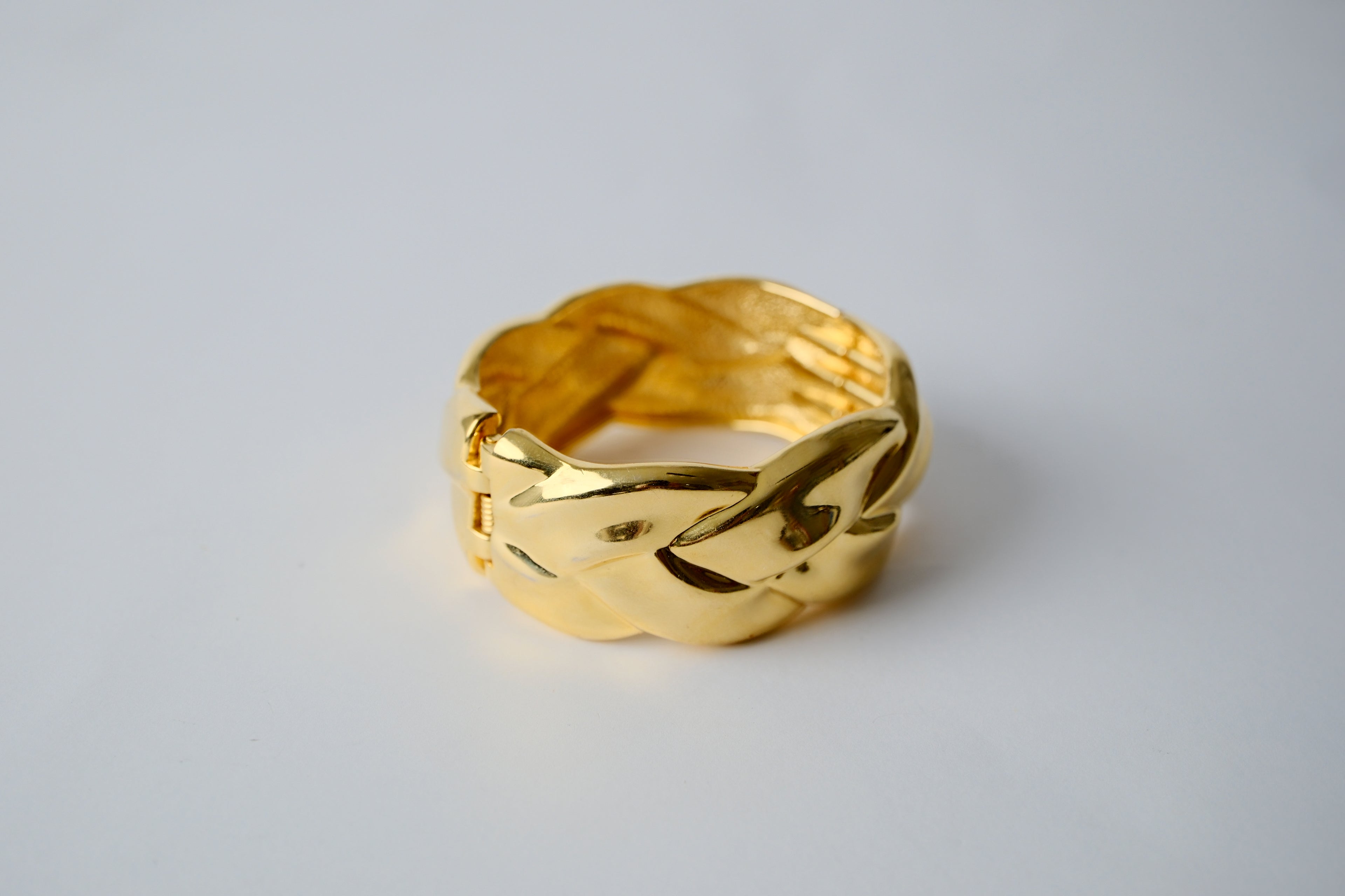 Vintage Gold toned Braided bracelet