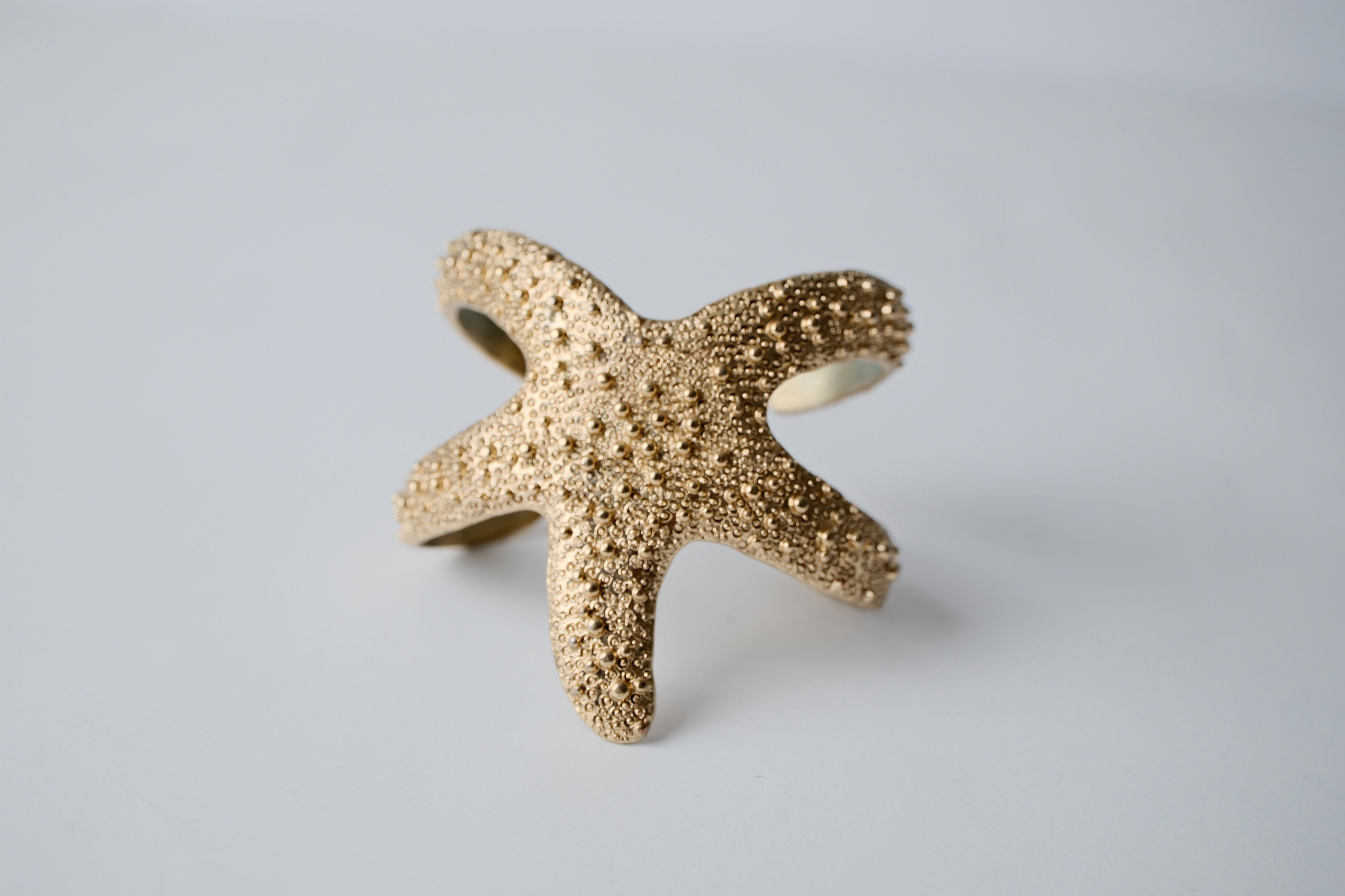 Vintage gold-toned, textured starfish cuff bracelet&nbsp;