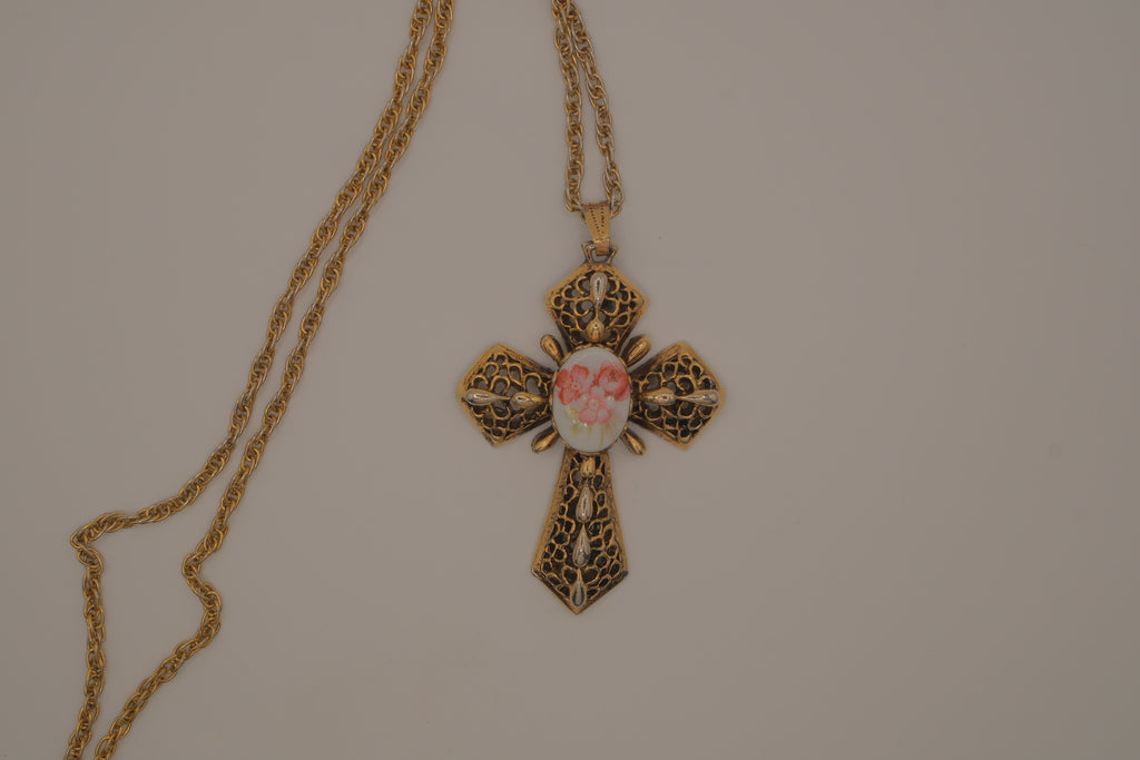 Vintage gold-tone filigree cross pendant necklace