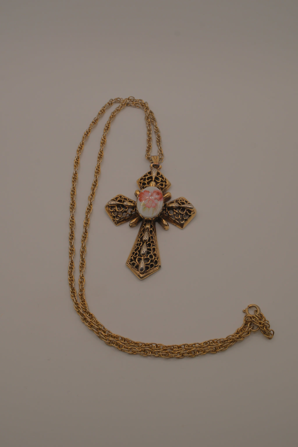 Vintage gold-tone filigree cross pendant necklace
