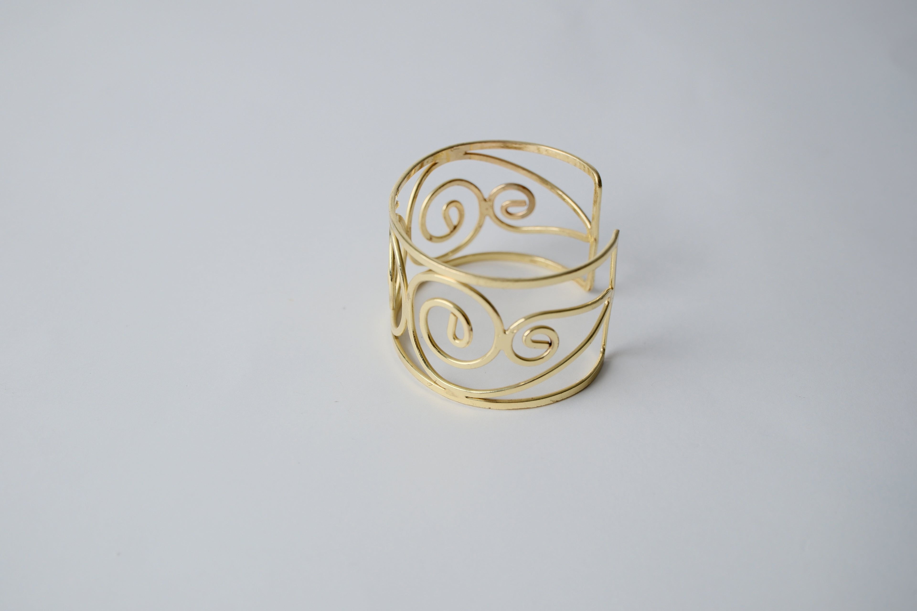 Vintage gold toned spiral cuff bracelet
