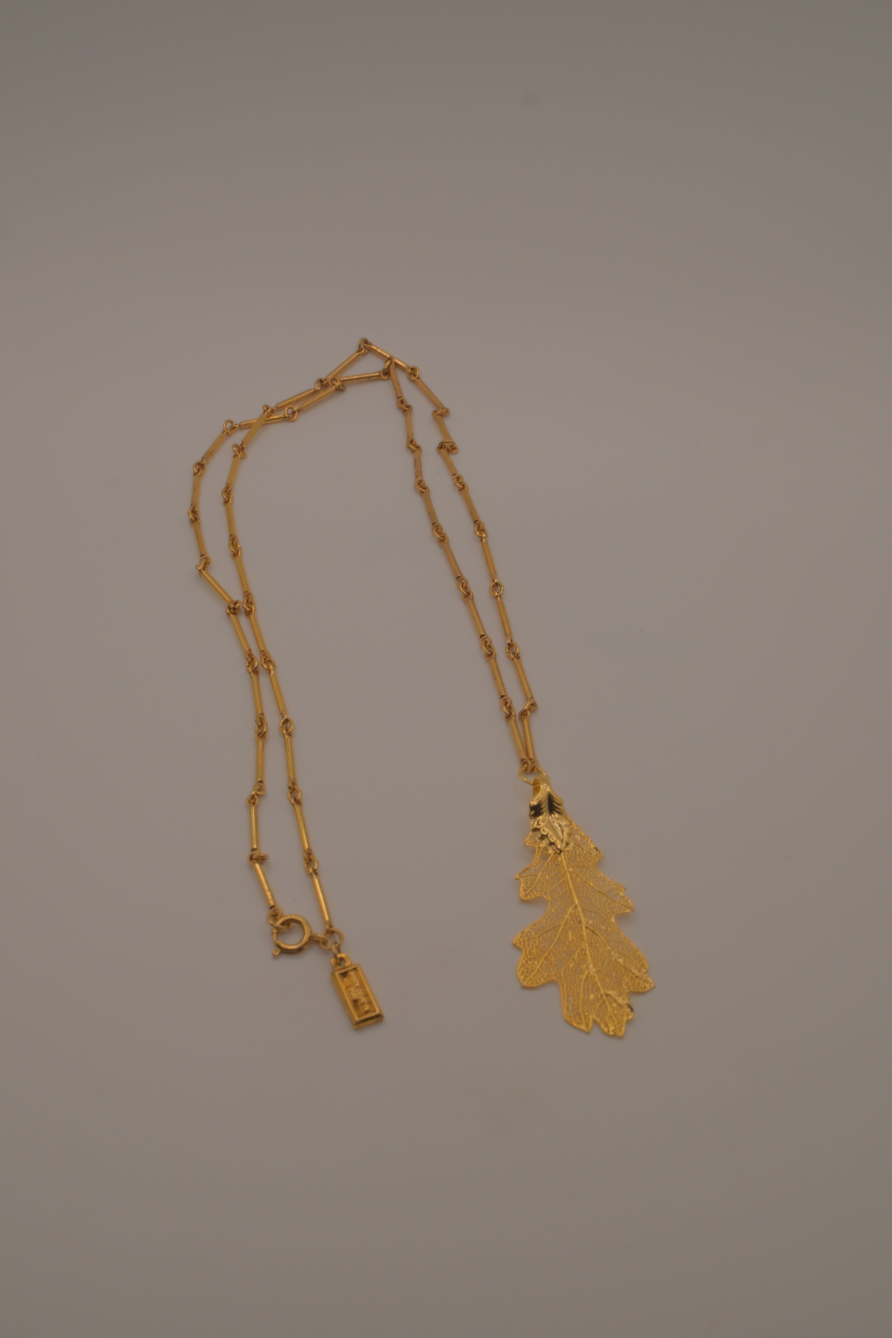 Gold toned Oak leaf pendant necklace