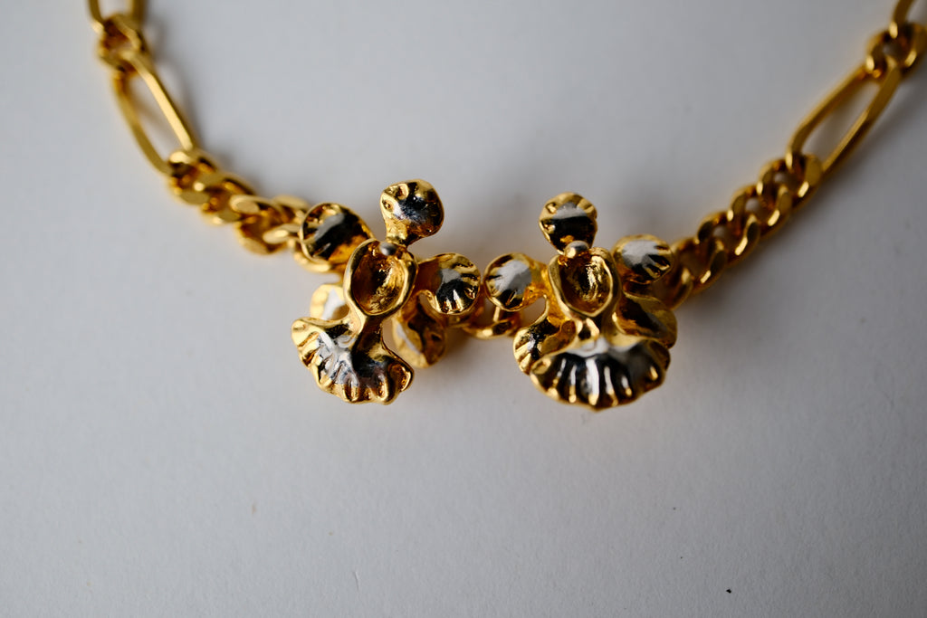 Vintage Gold tone orchid dainty bracelet