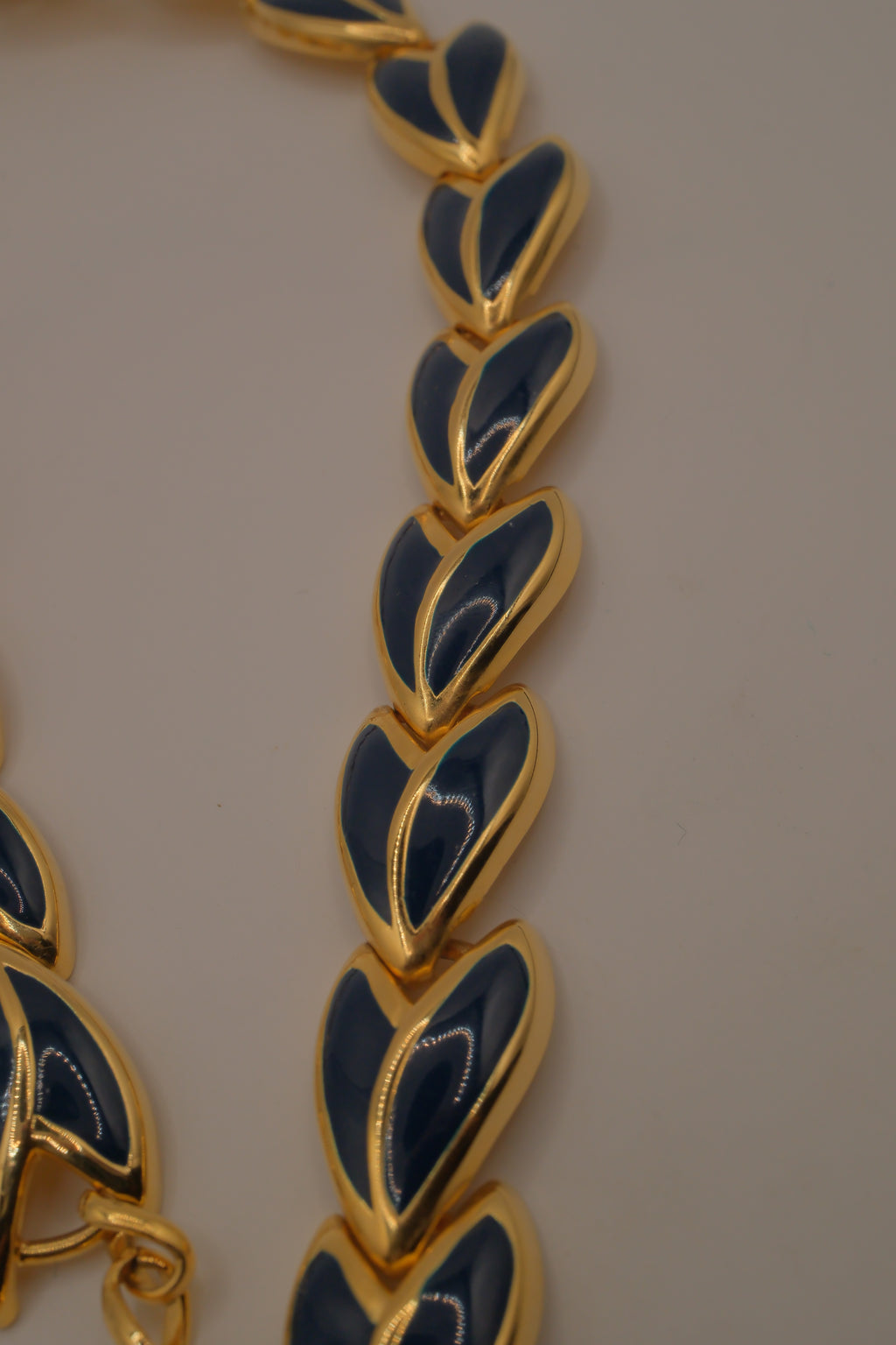 Vintage 1980s leaf-shaped Blue enamel choker necklace
