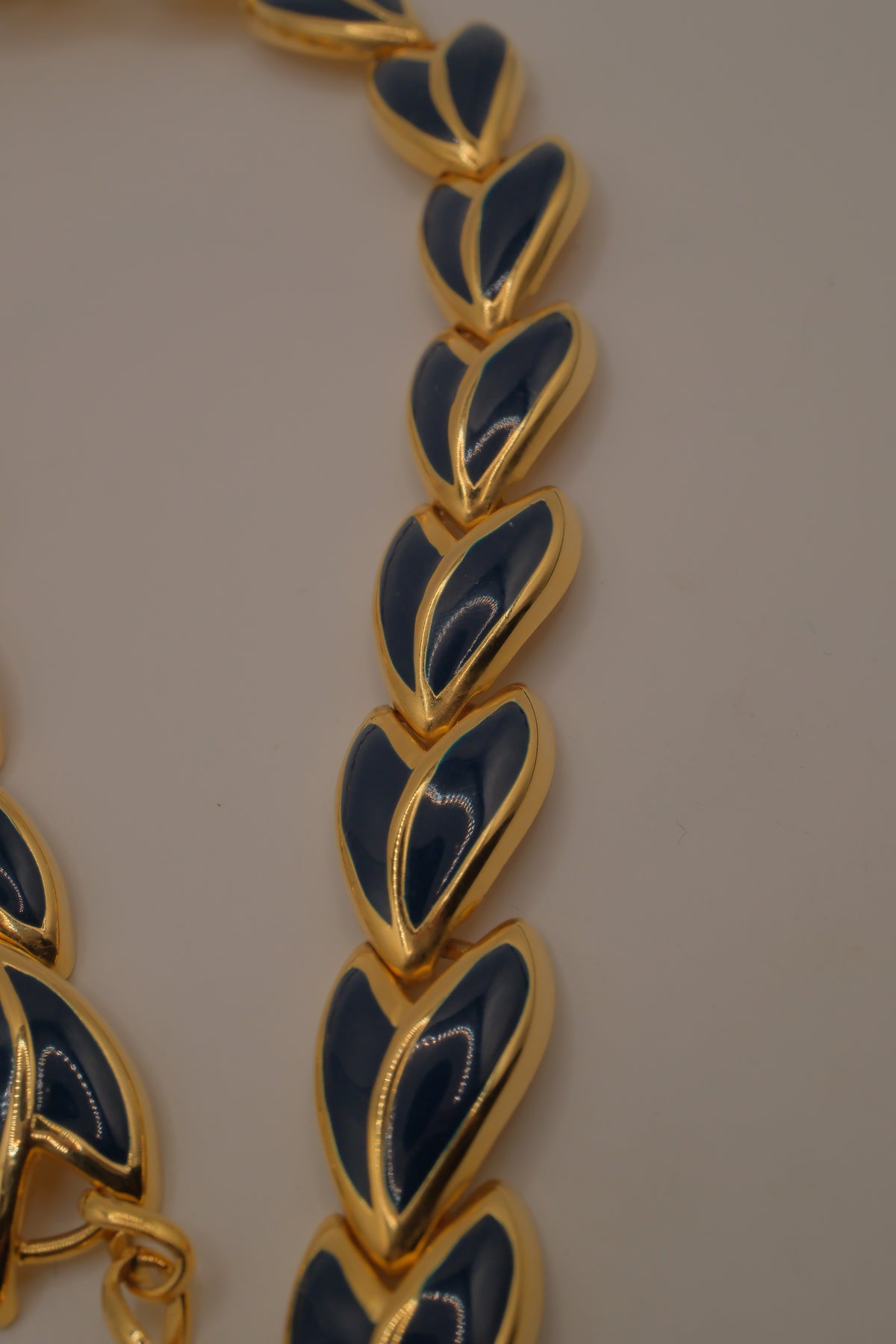 Vintage 1980s leaf-shaped Blue enamel choker necklace