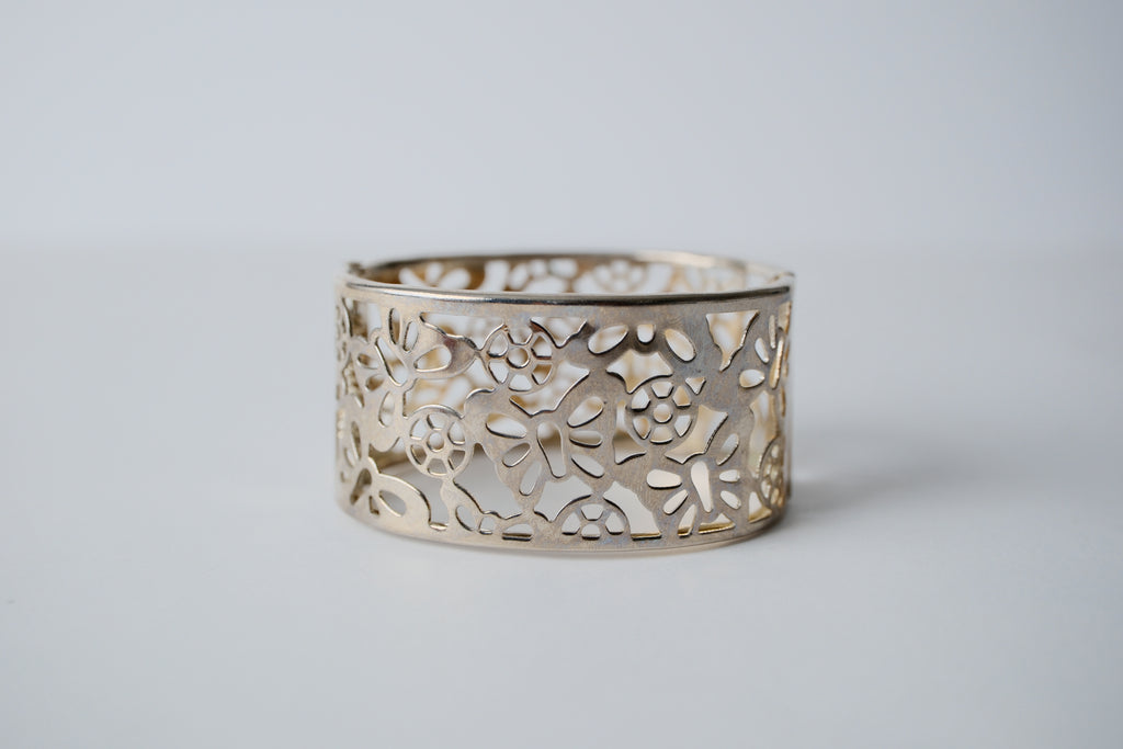 Vintage Butterfly Detail Bangle