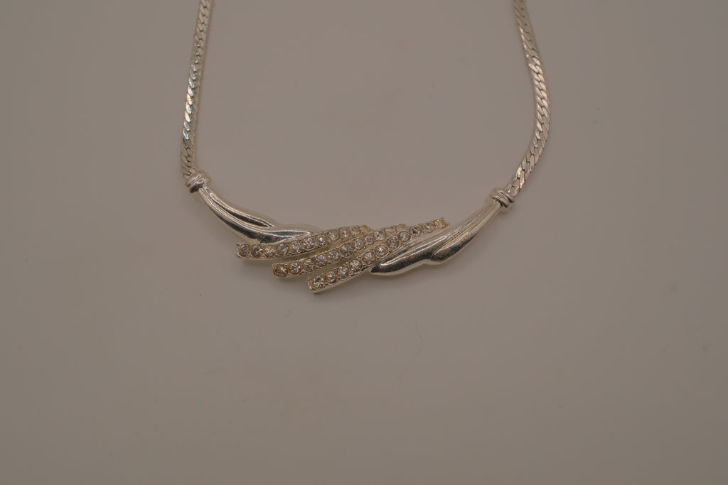 Vintage Avon silver-tone herringbone necklace