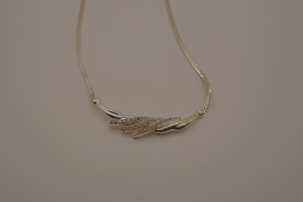 Vintage Avon silver-tone herringbone necklace
