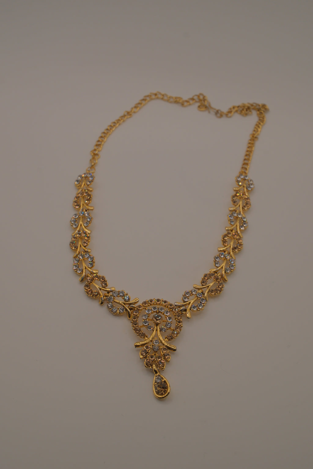 Elegant gold-toned statement necklace