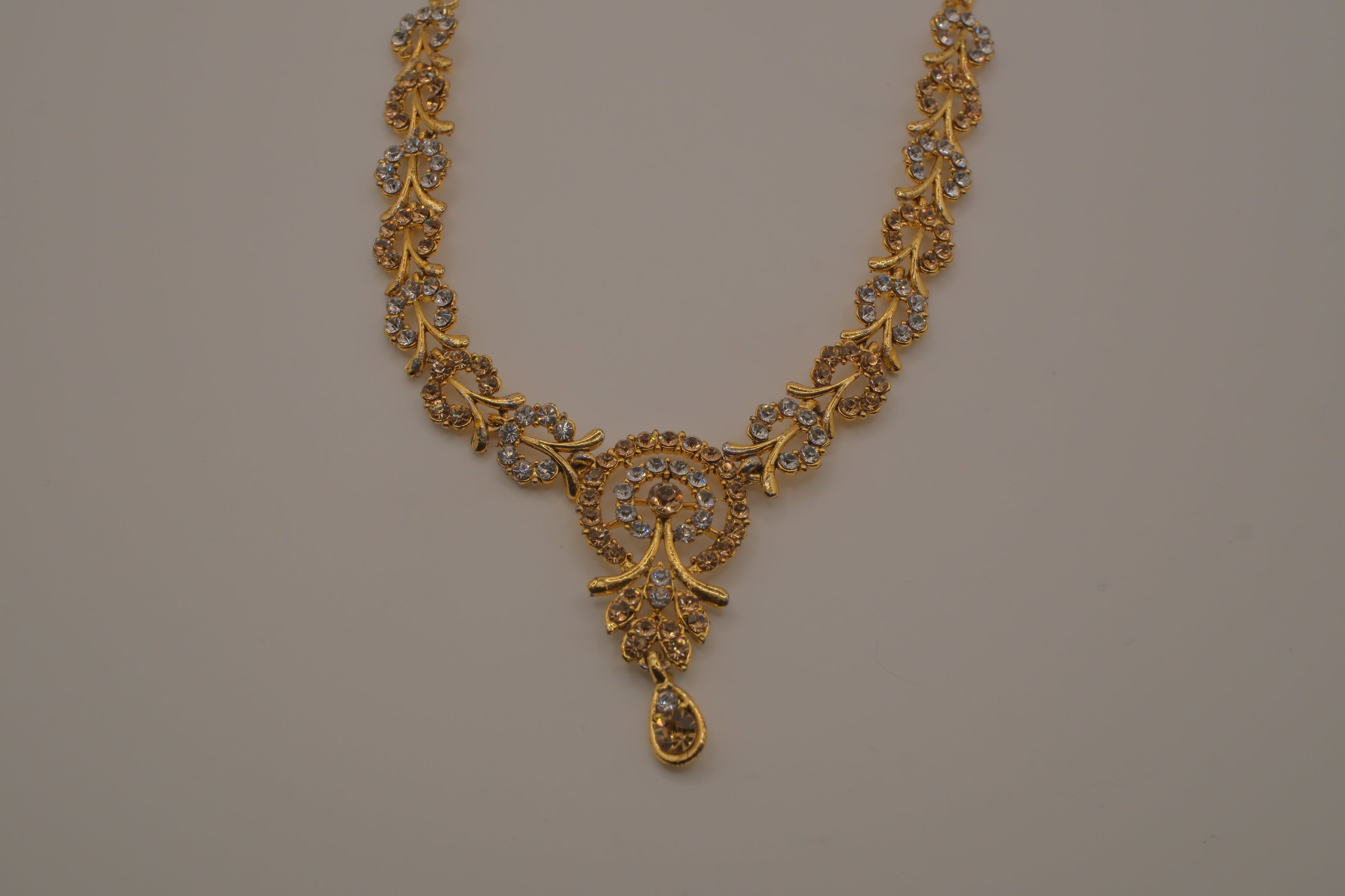 Elegant gold-toned statement necklace