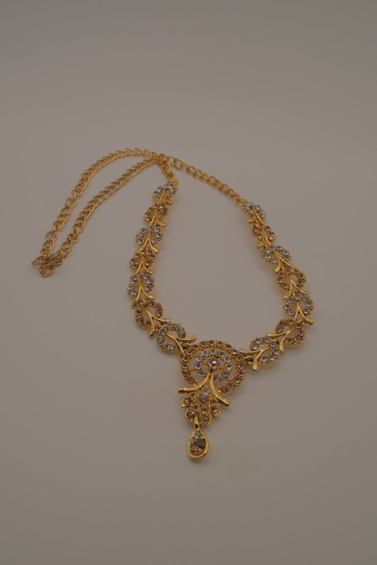 Elegant gold-toned statement necklace