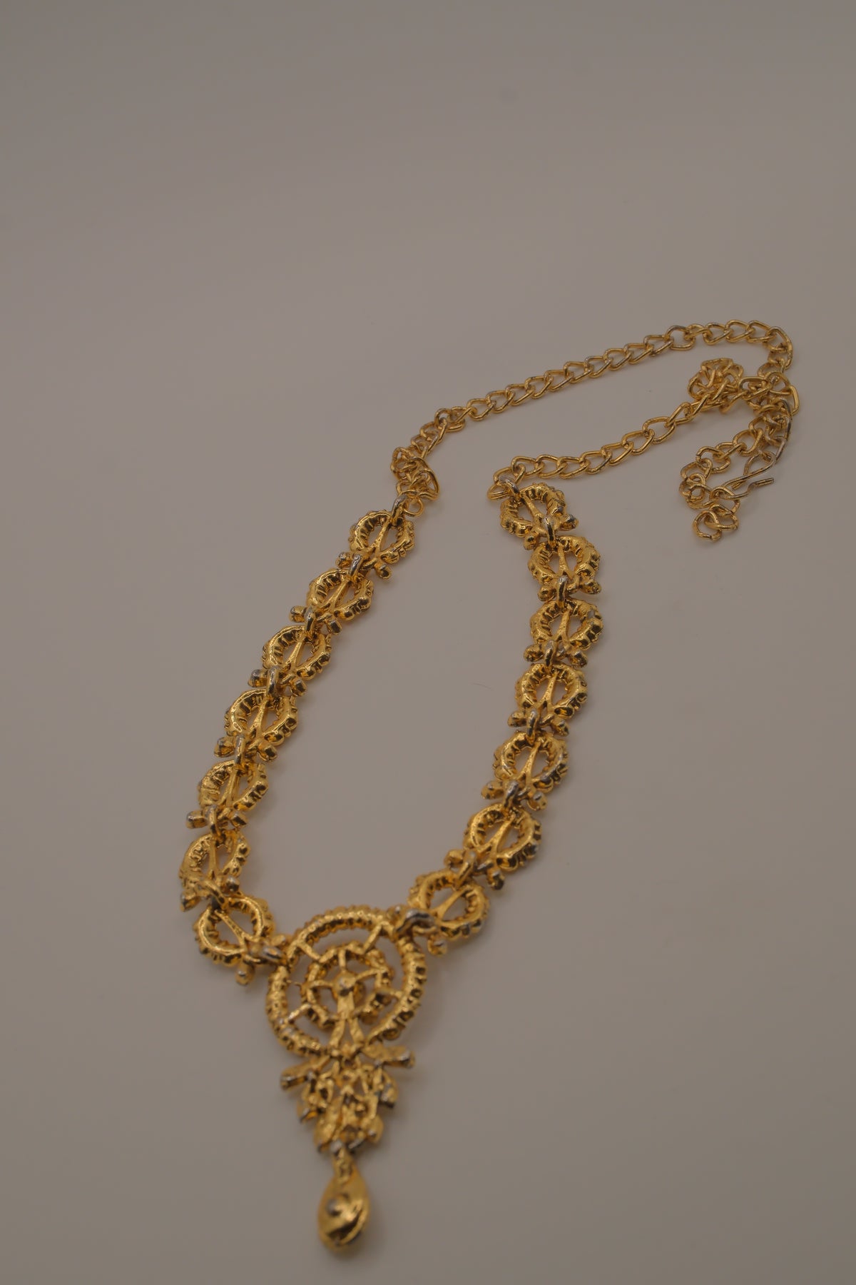 Elegant gold-toned statement necklace