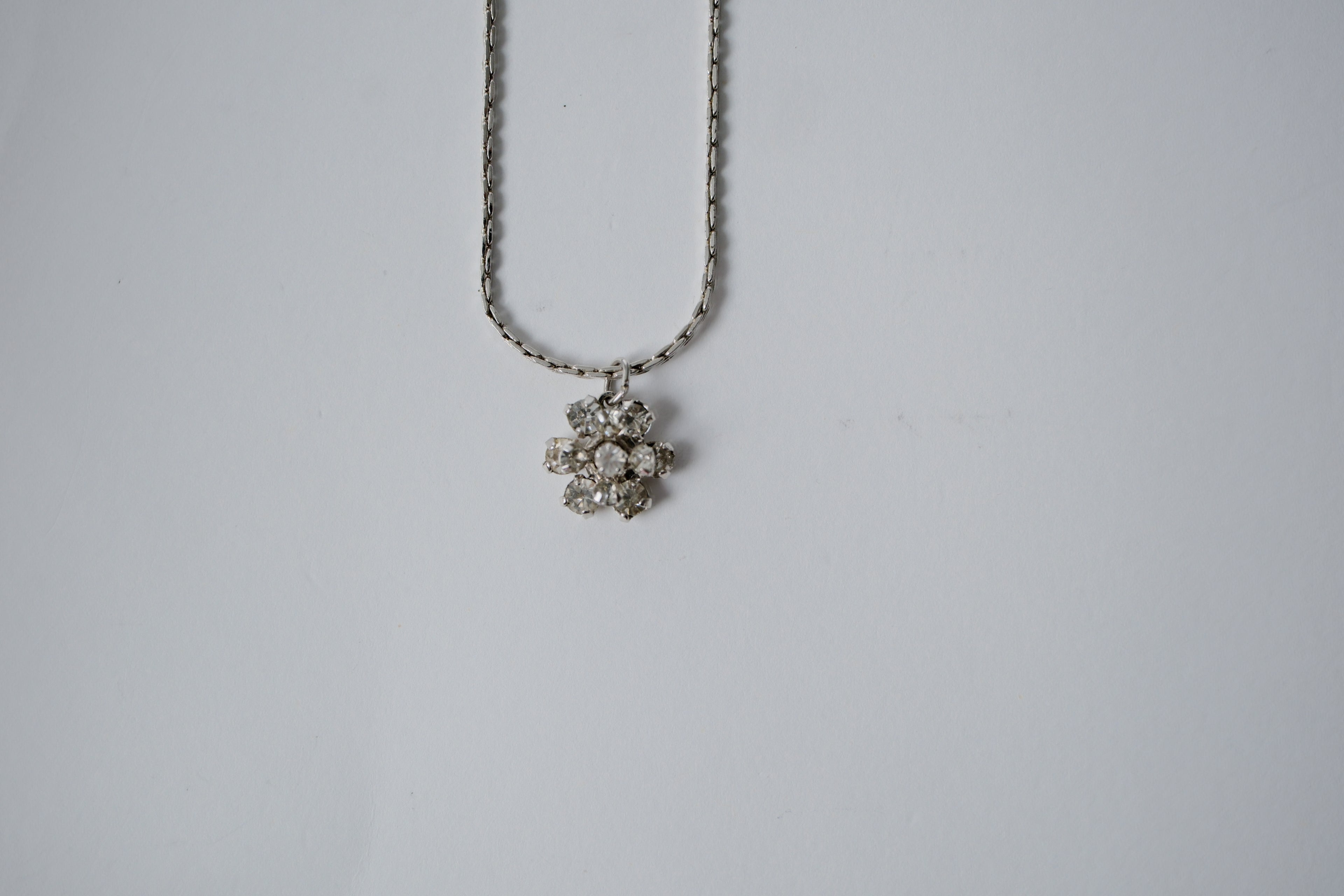 Vintage Avon Rhinestone Flower Necklace