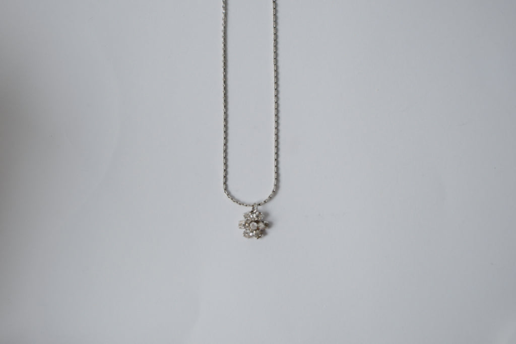 Vintage Avon Rhinestone Flower Necklace