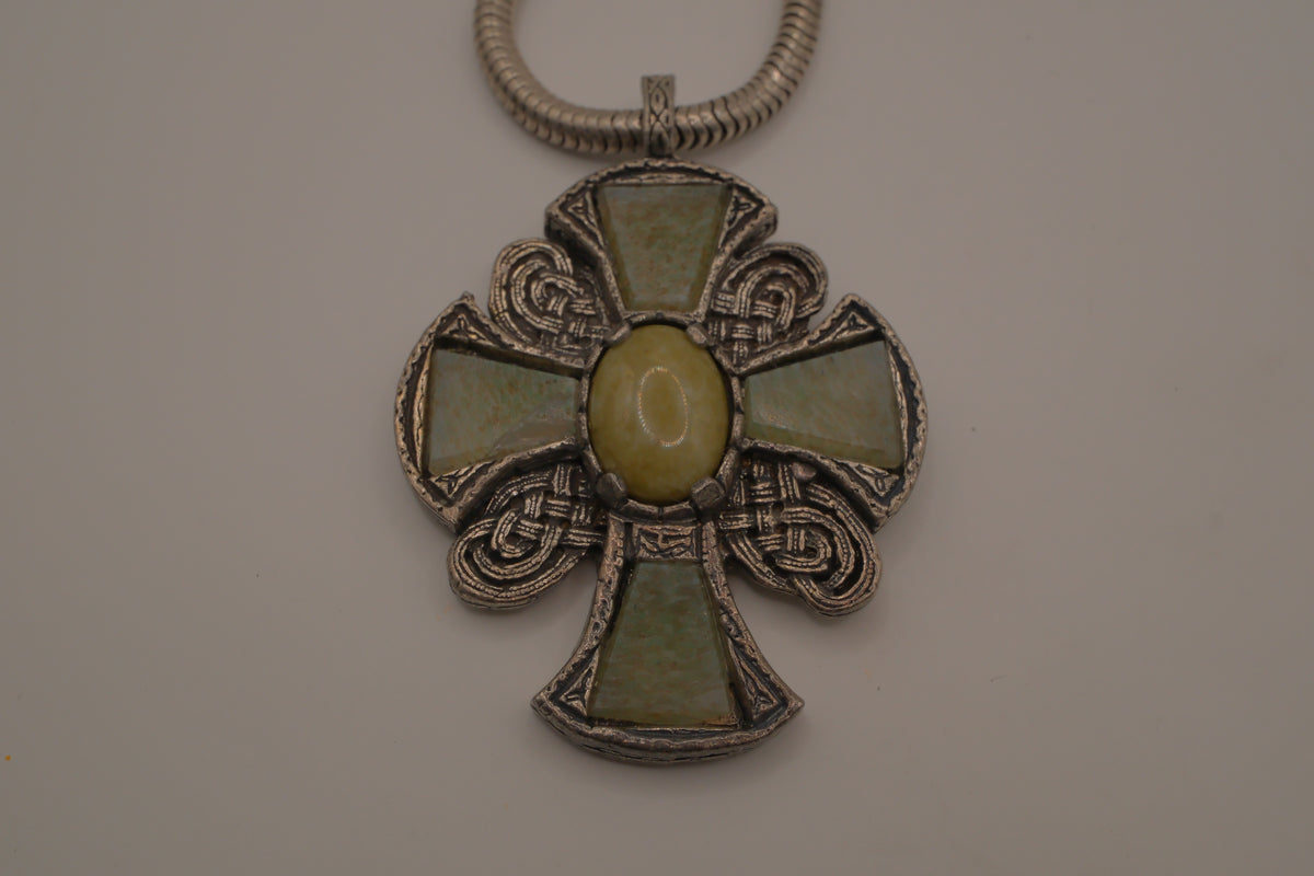 Vintage Miracle Scottish Celtic cross pendant&nbsp;