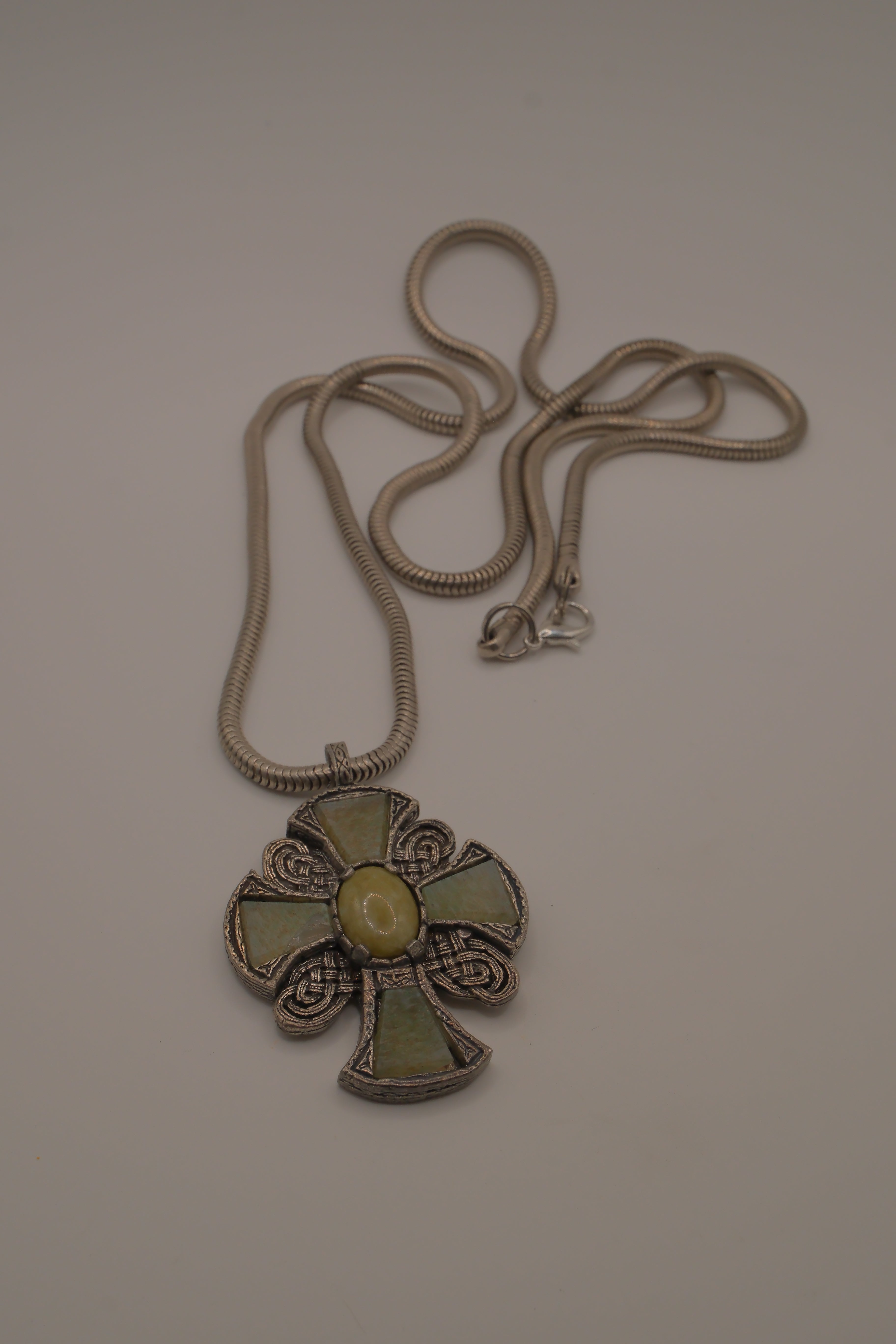 Vintage Miracle Scottish Celtic cross pendant&nbsp;