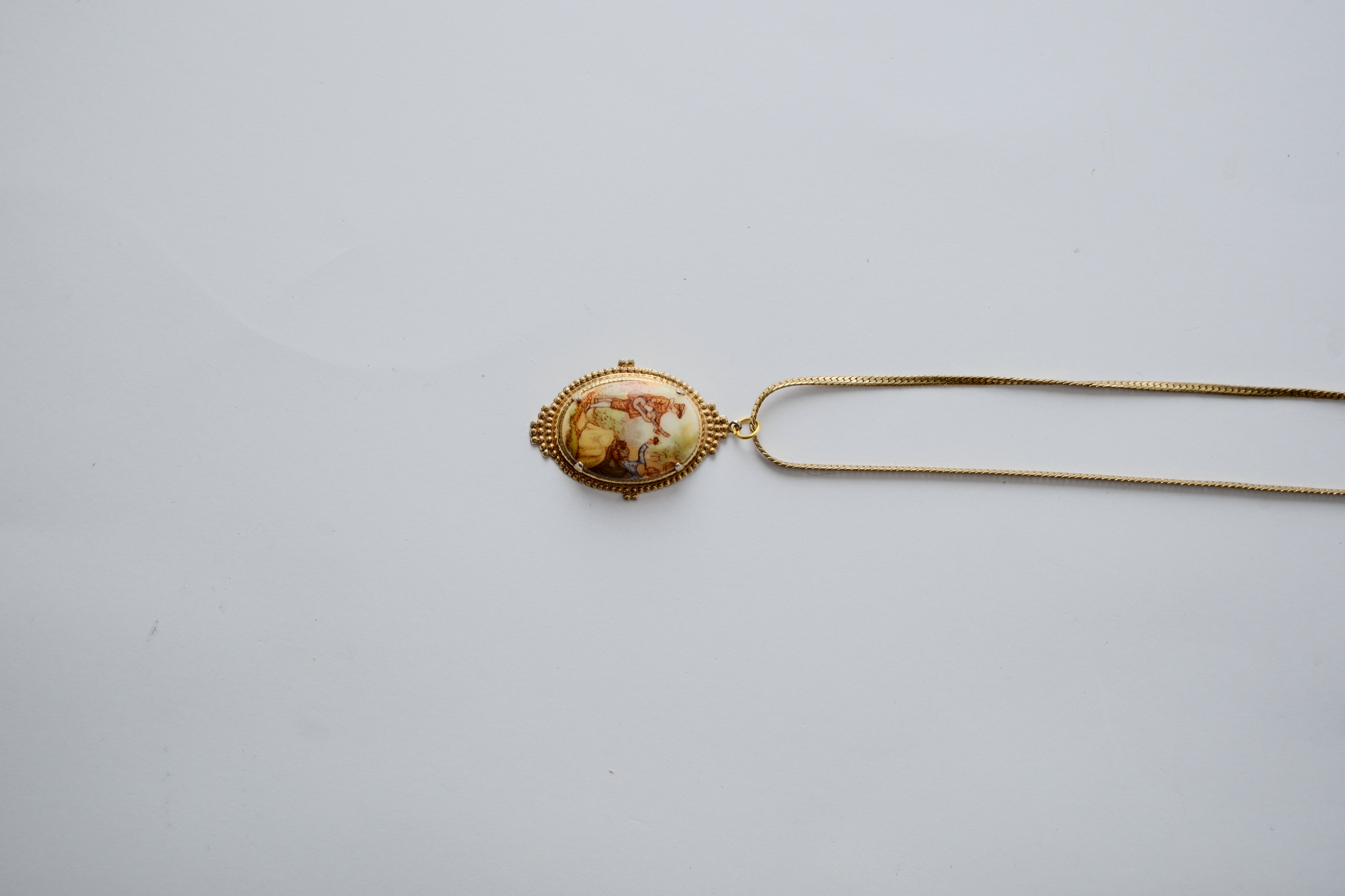 Vintage Gold printed cameo necklace
