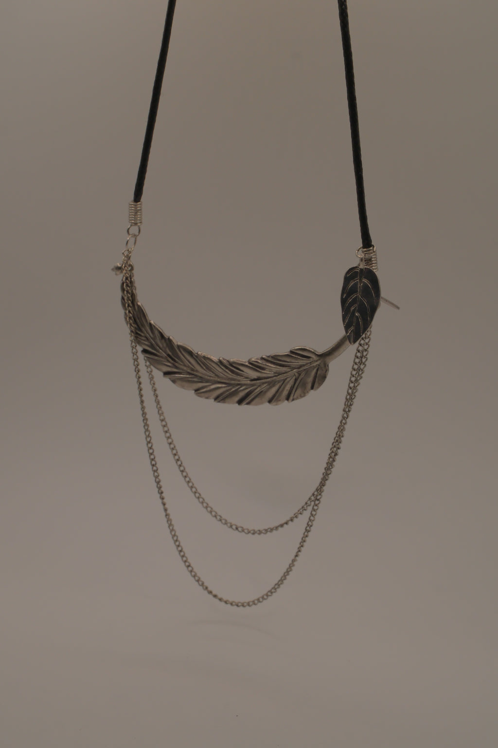 Nygard Bohemian-style layered feather necklace&nbsp;